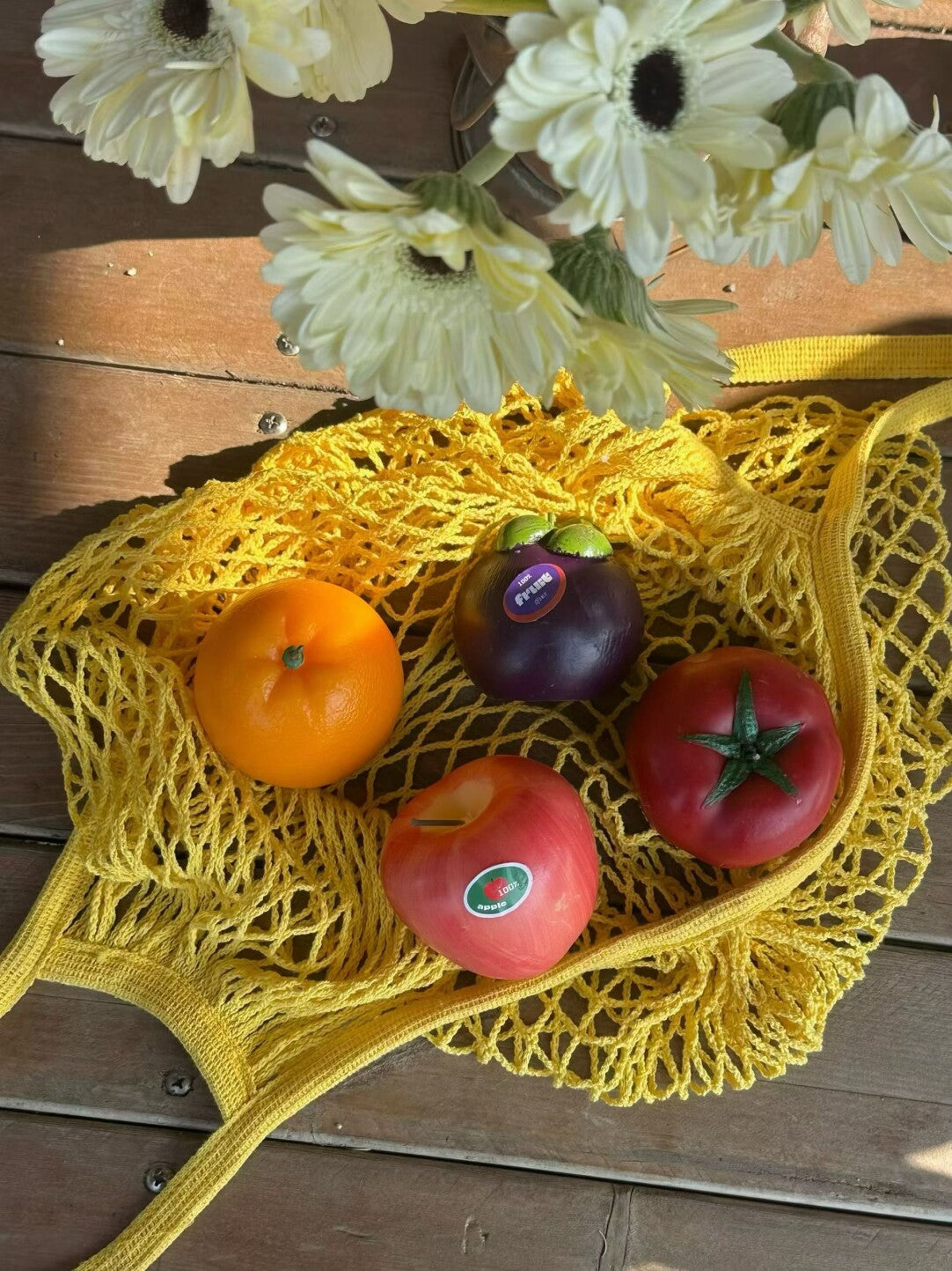 Fruit-Scented Aromatherapy Candle