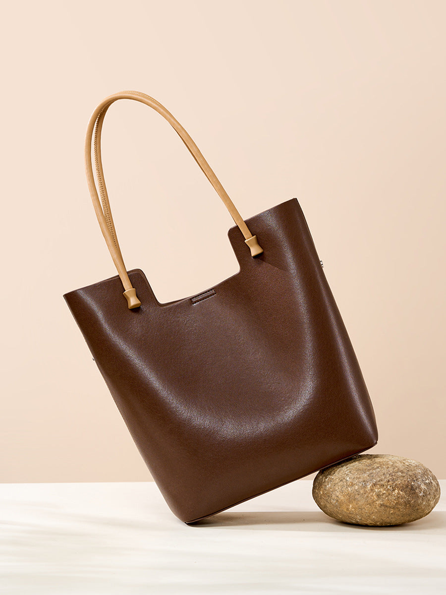 The Liora Leather Tote in Coffee — product detail