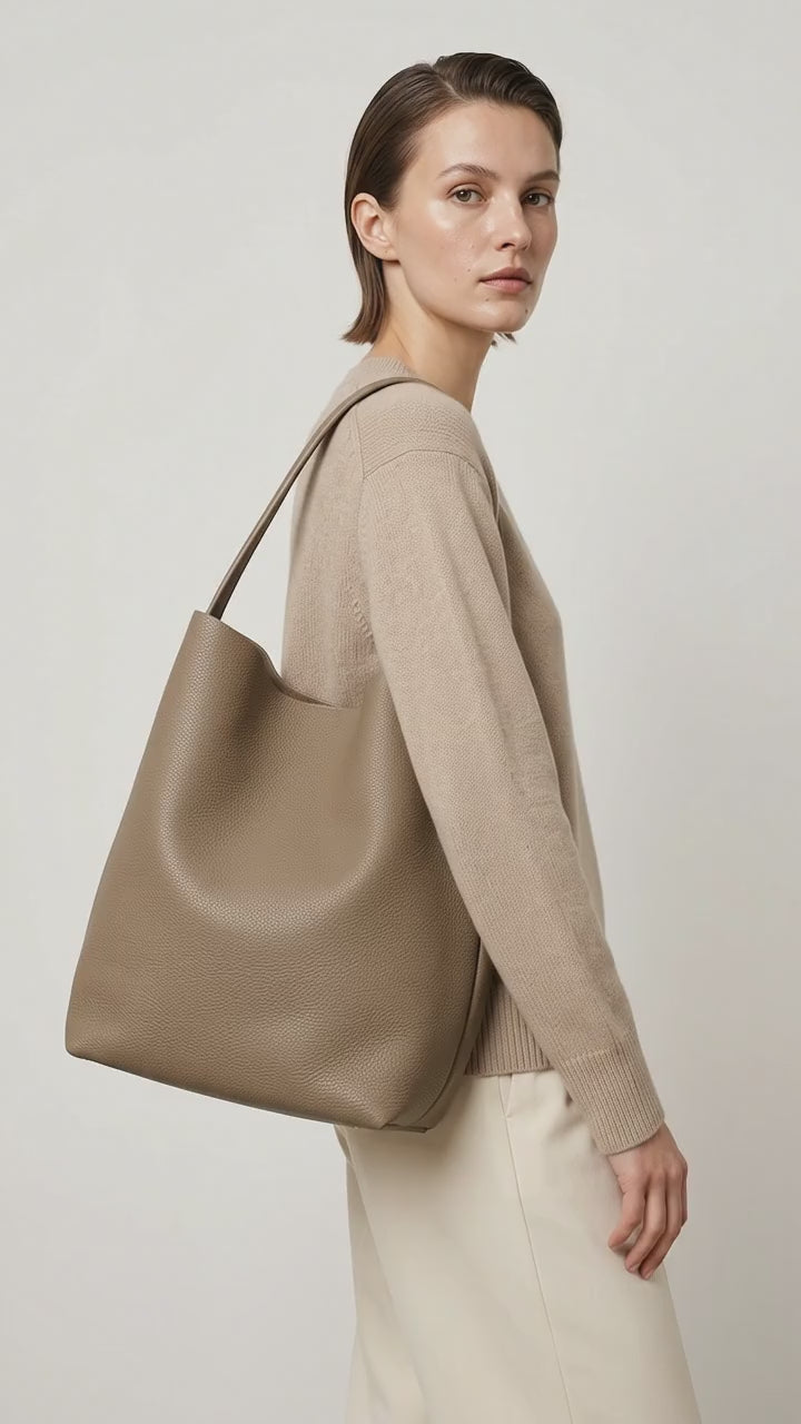 The Élan Minimalist Tote